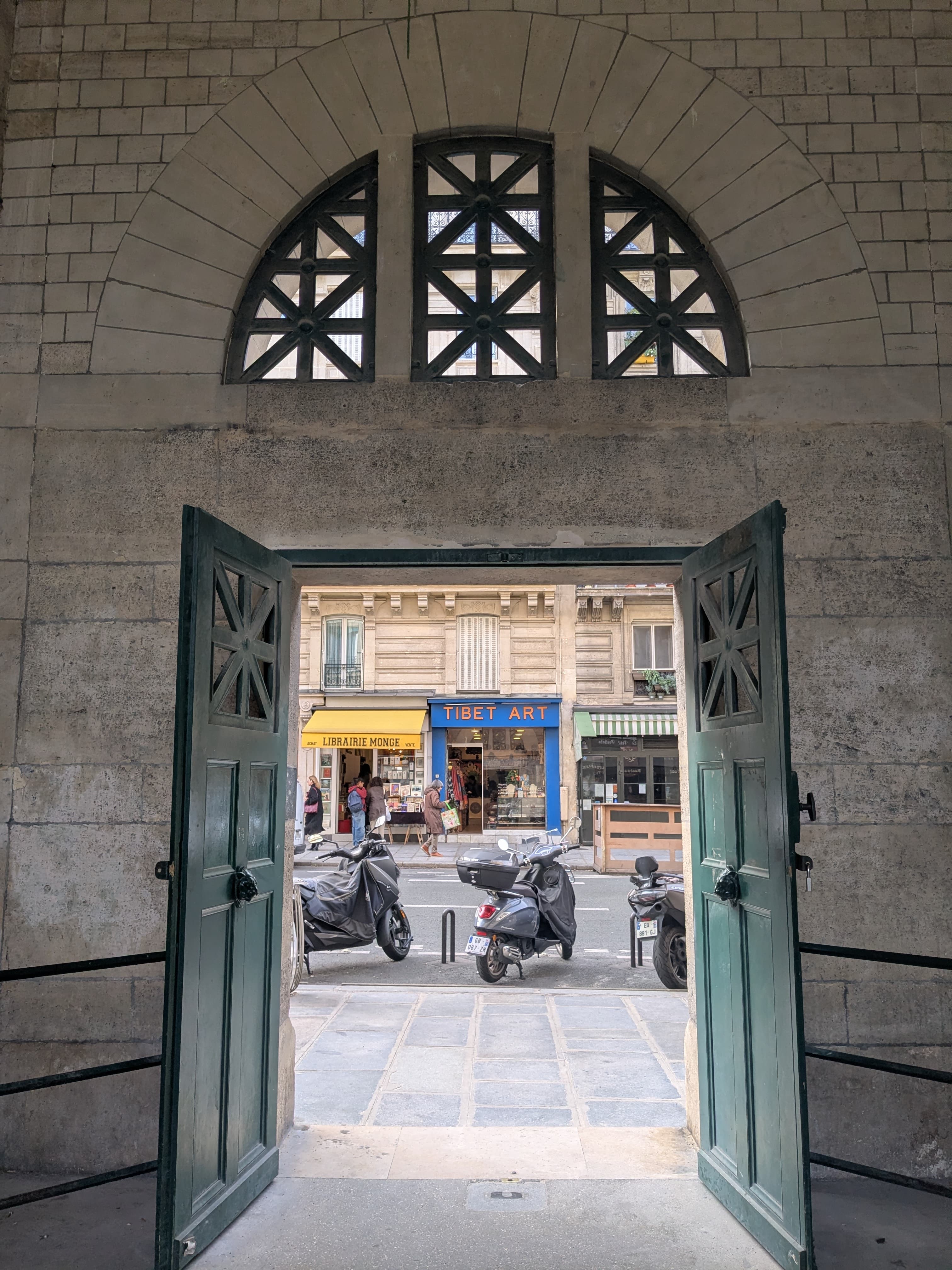 Romans, Franks and Carolingians - Image 2